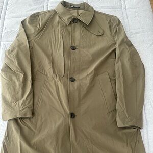Men’s olive green trench coat sz XL from Zara no tags but never worn